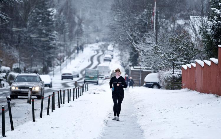 Brrrrr. Vinteren kom for alvor til Brønshøj og resten af Danmark i går. Og der kommer mere sne og kulde, siger DMI. 