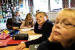 Reform. Danske skoleelever skal i fremtiden være på skolen i op til 37 timer om ugen. 