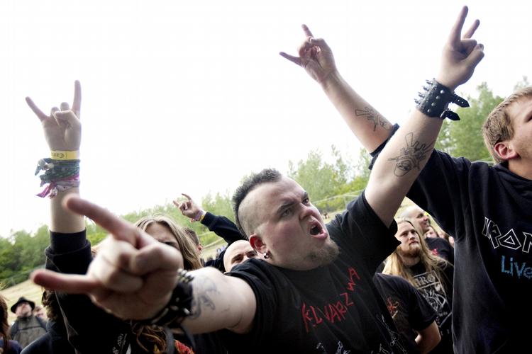 Duksedrenge. På trods af det hårde udseende og den hårde musik så er Copenhells festivalgængere nogle hyggelige og rolige folk. 