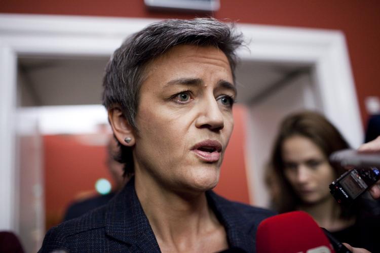 Afgang. »Han har været en rigtig god kulturminister«, siger den radikale formand Margrethe Vestager. 