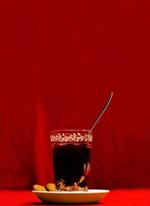 Stærk. Krydr din egen juledrik efter smag og behag. 