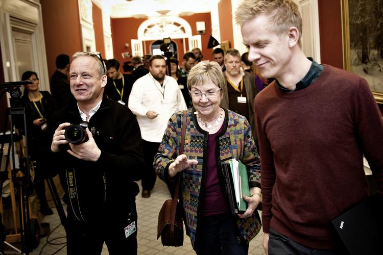 Comeback. Det vækker massiv opmærksomhed på Facebook og Twitter, at Jelved bliver minister. 