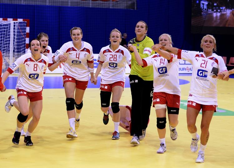 OPTIMISTER. Nederlaget i tirsdags gjorde ikke meget ved selvtilliden hos de danske landsholdsspillere, der holdt humøret højt og leverede en imponerende indsats mod Frankrig. 