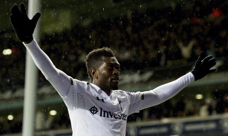 1-0. Med sit første europæiske mål i halvandet år bragte Amanuel Adebayor Tottenham foran. 