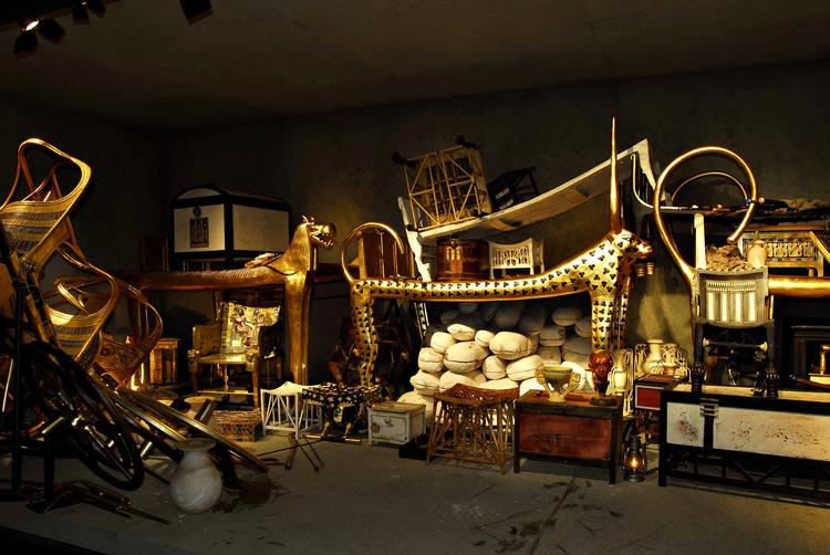 Rod. Da Tutankhamons grav blev åbnet, så forkammeret sådan ud. En ophobning af 'vidunderlige ting', som arkæologen Howard Carter med rette kaldte dem. 