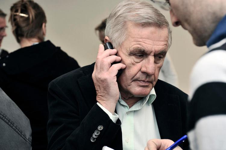 kommunikation. Erik Ove har arbejdet både som klassisk journalist og som informationsmedarbejder og medierådgiver. 