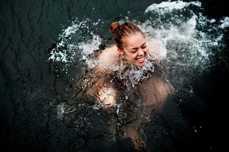 Vintergys. Når adrenalinniveauet stiger, hidkaldes de hvide blodlegemer, heriblandt de såkaldte naturlige dræberceller 