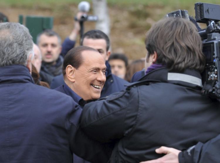 reaktion. Silvio Berlusconis meddelelse om, at han er klar til et comeback i italiensk politik bliver modtaget med bekymring på finansmarkederne: Kursen på italienske aktier er faldet, og renten på statsobligationerne steget. 