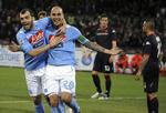 matchfixing. Napolis anfører Paolo Cannavaro (nummer to fra venstre) er også involveret i sag om aftalt spil. 
