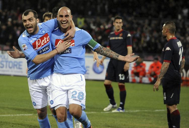matchfixing. Napolis anfører Paolo Cannavaro (nummer to fra venstre) er også involveret i sag om aftalt spil. 