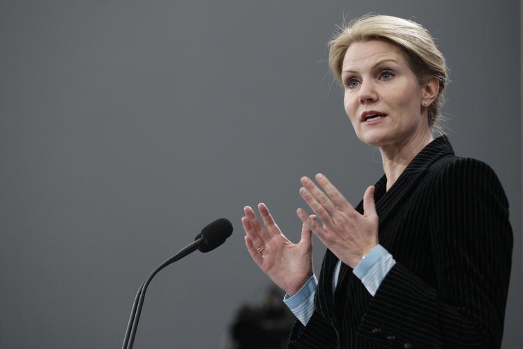Replik. »Som jeg ser det, er det sund fornuft, at hvis børnene får mere tid sammen med dygtige lærere, så lærer de også mere«, siger Helle Thorning-Schmidt: 