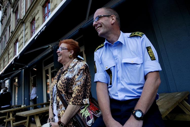 MØDE. I sensommeren blev der afholdt stormøde om beskyttelsespenge på nørrebro. her var flere aktører inviteret. Herunder vicepolitiinspektør Tommy Laursen. (arkivfoto) 