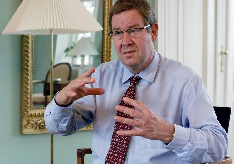 Fremadsynet. »Krisen er europæisk, og den kræver et progressivt europæisk svar«, sagde Poul Nyrup i lørdagens Politiken. 