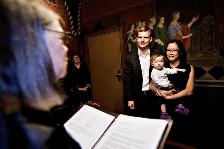 Mærkedag. Familien her er ikke blevet viet i dag - men det kan du blive hvis du møder op på Københavns Rådhus. 