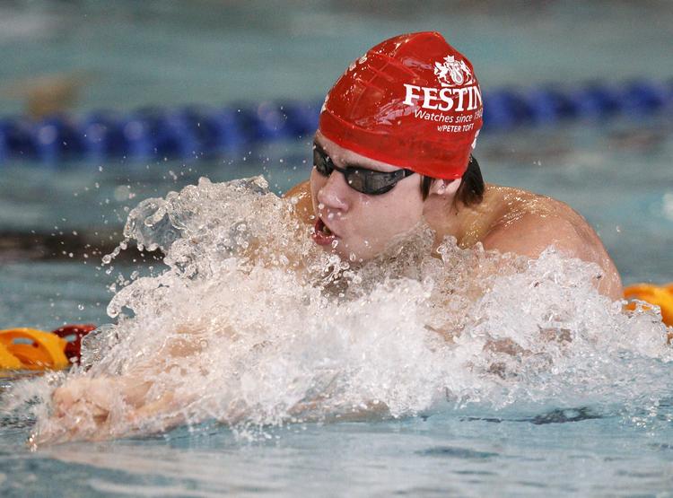 VIDERE. Med syvendebedste tid i 400 meter medley sikrede Chris Christensen den femte danske VM-finale i Istanbul. 
