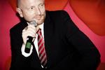 Comeback. Mads Brügger er tilbage i varmen hos Radio24syv. 