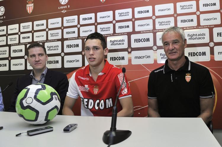 TRUENDE. Selv om det nok ikke skal tages helt bogstaveligt, så er argentineren Lucas Ocampos under pres fra sin træner, Claudia Ranieri (th.). 