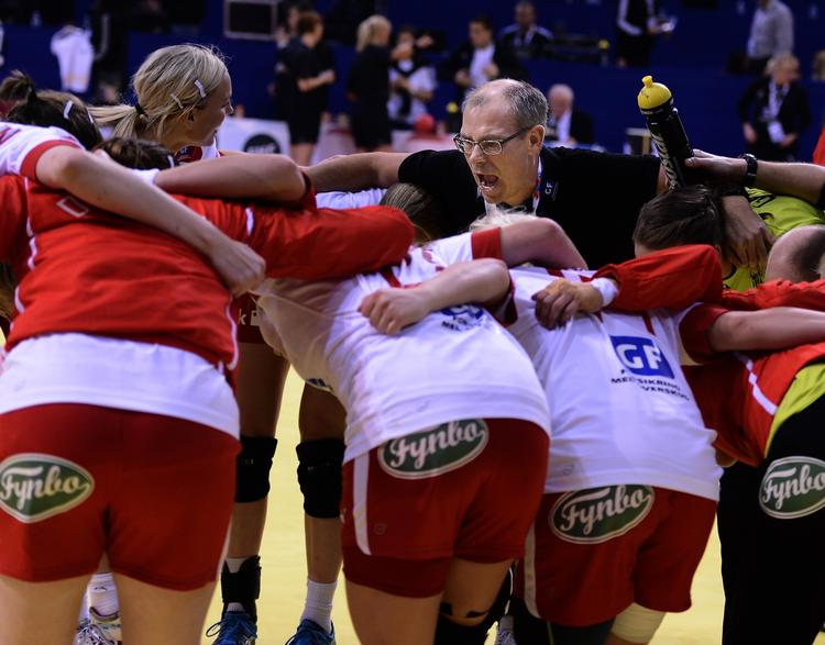 SAMMENHOLD. To gange i træk har Danmark besejret Norge, og der er brug for et hattrick, hvis enten EM-semifinalen eller VM-kvalifikationen skal i hus. 