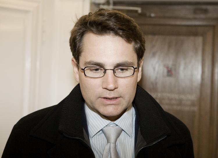 historieskrivning. Midt i globaliseringens rivende udvikling så Brian Mikkelsen national kultur som det, der kunne værne om vores værdier. 