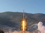 opad. Nordkorea sendte sin omdiskuterede raket op i onsdags, og nu kredser en satellit omkring Jorden. 