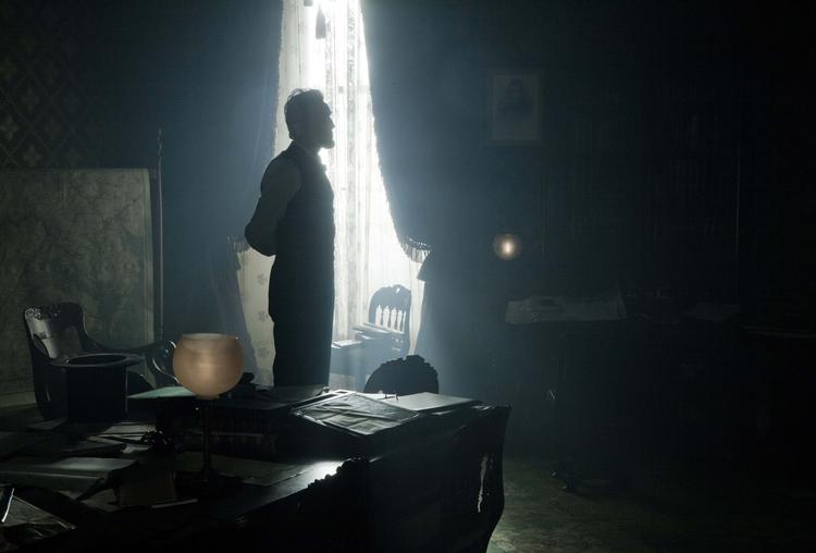 Stjerne. Daniel Day-Lewis medvirker ikke i mange film. Men når han gør, ender det som regel med en Oscar-nominering. Nu er han igen tæt på målet med sit portræt af 'Lincoln'. 
