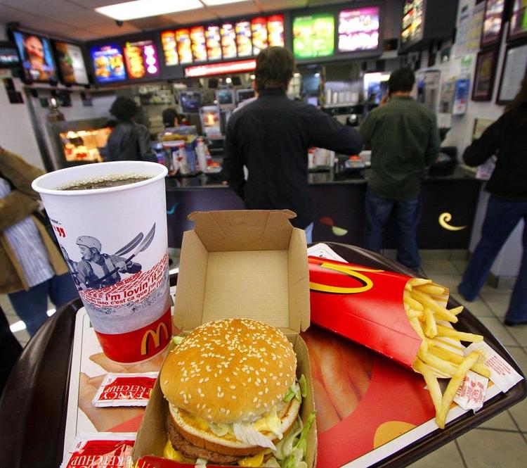 Multinational. McDonald's er godt tilfreds med åbenhed, mens Jysk og andre selskaber afventer reaktionerne. 