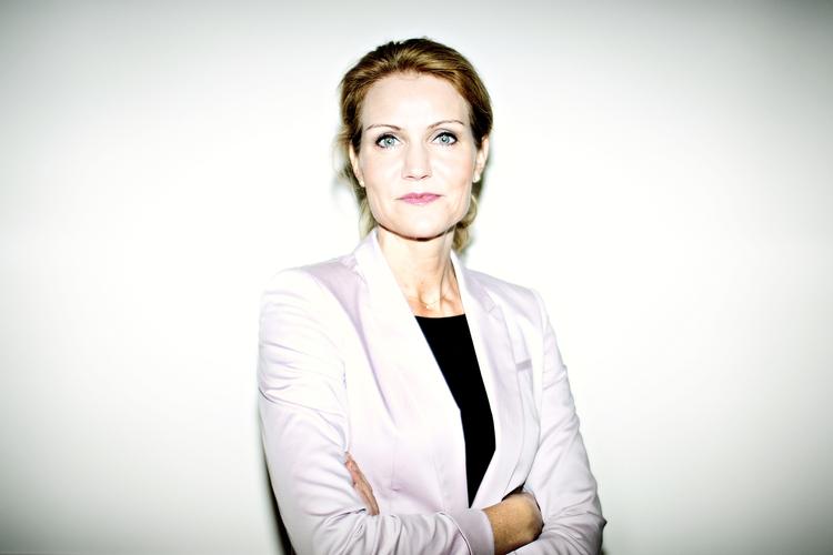 Spørgsmål. Er Danmarks statsminister mest hobbit eller elver? 