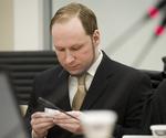 breivik. Anders Behring Breivik, der sidder i forvaring efter massakren på Utøya og i Oslo, modtager flerew breve fra børn. 