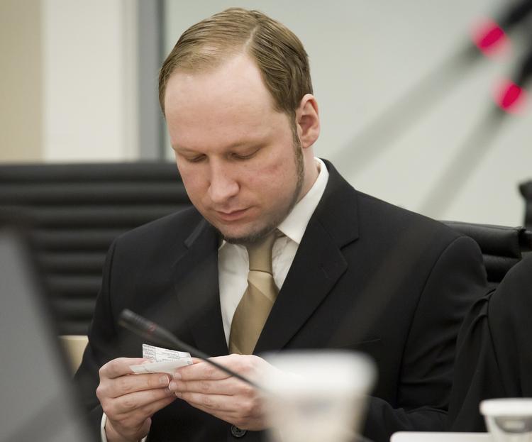 breivik. Anders Behring Breivik, der sidder i forvaring efter massakren på Utøya og i Oslo, modtager flerew breve fra børn. 