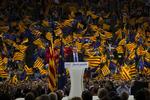 Frontfigur. Artur Mas ses her under et af de sidste valgmøder inden valget, som betød en tilbagegang for hans nationalistiske parti CiU. Han ser dog ud til at blive siddende som øverste chef for den lokale regering. 