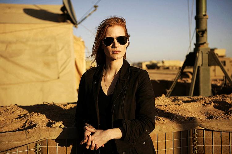 Foræring. Den unge kvinde,  der er hovedpersonen i filmen 'Zero Dark Thirty', er modelleret over ung  efterretningsagent fra CIA. I filmen  spilles hun af Jessica Chastain. 