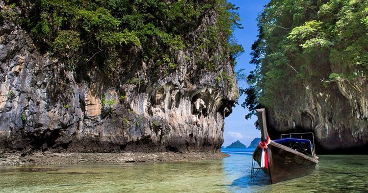 Bounty. Lille Ko Hong er en af den slags øer, der kan få tårer frem i øjnene hos enhver fan af Thailand. 