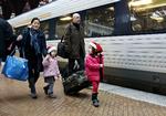 UDREJSE. Juletrafikken er i år spredt over flere dage. Alligevel er der allerede nu at være udsolgte afgange hos DSB. 