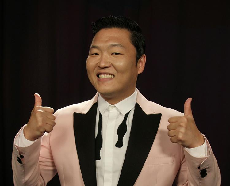 PSY. Den koreanske rapper sætter endnu en fjer i hatten. 