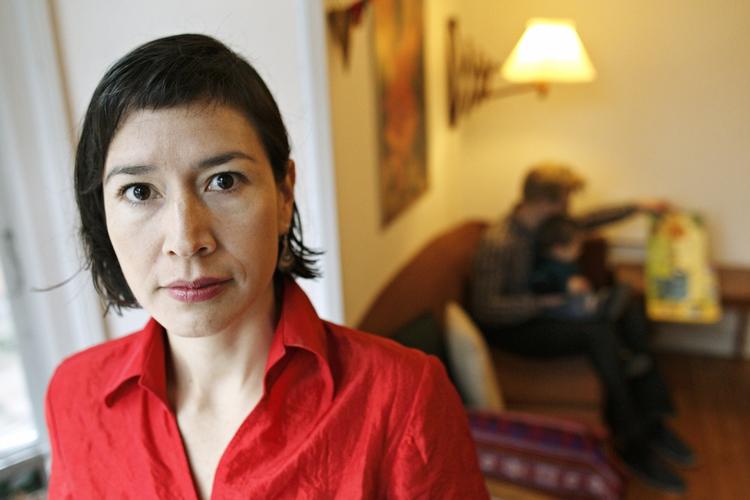 OPRØR. Flavia Oregon blev udvist fra Danmark, efter myndighederne gav afslag på at forlænge hendes opholdstilladelse. Nu håber hun, at regeringen vil ændre udlændingereglerne. 