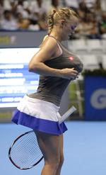 Svulmende. Serena Williams kalder Caroline Wozniacki for sin ven. 