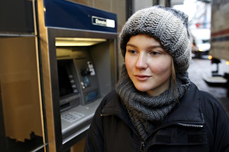 Bøllebank. Emilie Stahlschmidts tiltro til Danske Bank er ikke blevet bedre efter undskyldningen. 