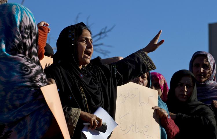 DEMONSTRATION. Sundhedsarbejdere protesterer mod skuddrabene på deres kolleger under poliokampagnen i Pakistan. 