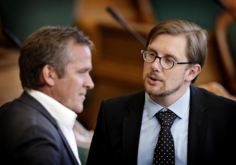 Fremgang. Liberal Alliances formand Anders Samuelsen og politisk ordfører Simon Emil Ammitzbøll kan gå på juleferie med den bedste måling i over et år. 