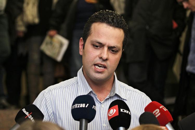 Indlagt. Vejlegårdens restaurantejer, Amin Skov, er blevet indlagt efter en brand i nat på restauranten i Sydøstjylland. Han er uden for livsfare. 