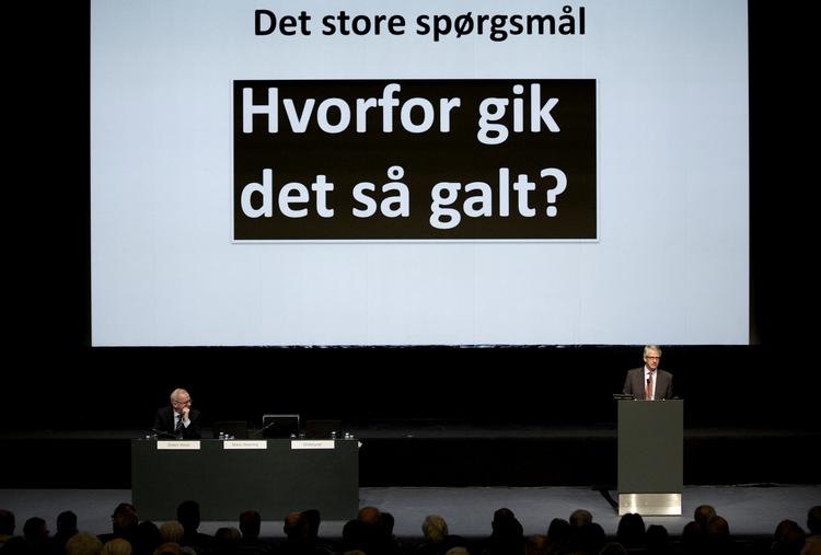 Krisen. Hvad skete der egentlig? Her ses et billede fra et orienteringsmøde i Amagerbanken, umiddelbart efter krakket. 