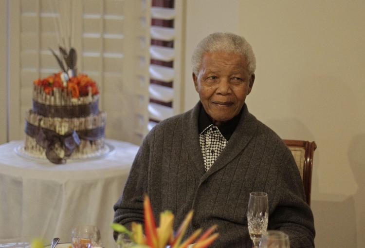Anerkendelse. Nelson Mandela er en af de mest respekterede statsmænd overhovedet på kloden. I 1994 vandt han Nobels fredspris. 
