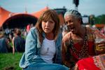 Film. Mette Horn spiller igen Max' mor. Her i selskab med Lars Bom, der mest af alt ligner en dansk version  af Nelson Mandela. 