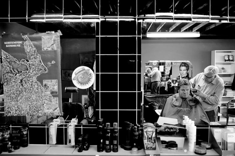 Niels Toft Jepsen har haft frisørsalon i Munkebo Bycenter i mere end 38 år. 