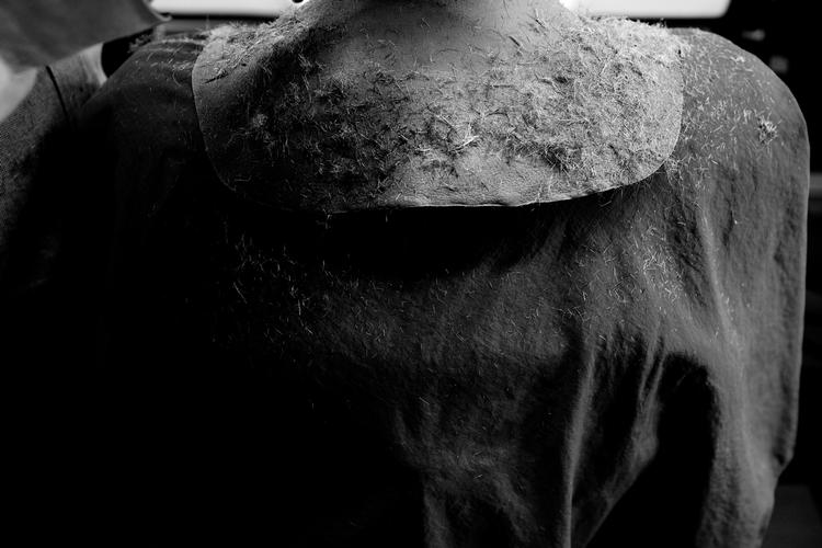 Niels Toft Jepsen har klippet både arbejdere og direktører fra værftet siden 1974. 