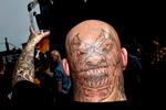 Tattoohead. Et lærred så smukt og lige så smukt udnyttet. Det' er heavy metal. Og det er et af de billeder Politiken-fotograf Jacob Ehrbahn har valgt til hans liste over årets bedste billeder. 