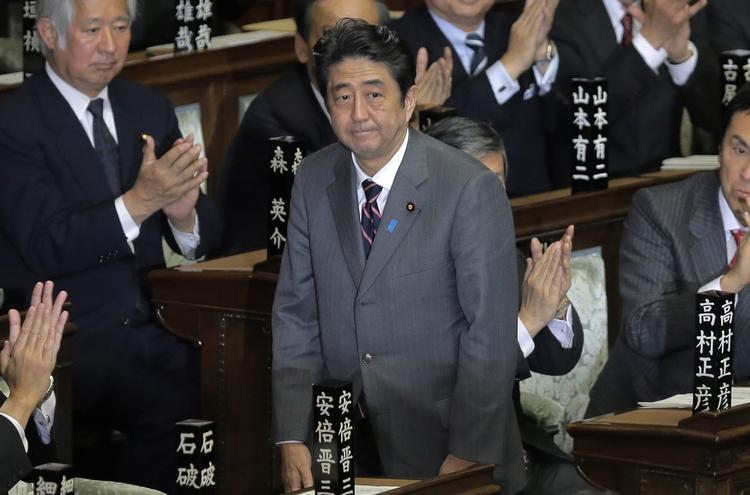 Genvalgt. For anden gang i karrieren skal Shinzo Abe lede Japans regering. 
