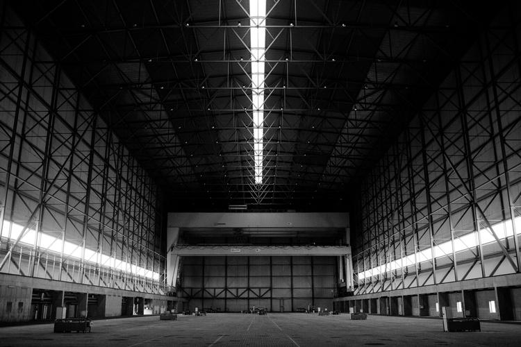 Lukning. Mange af de lokale troede, at Lindøværftet aldrig ville lukke. Men det gjorde det, og arbejdsløsheden er derfor vokset kraftigt i området. 