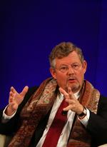 Nærdød. Der bliver normalt ikke talt så højt om, hvad der foregår i bestyrelseslokalerne i de store virksomheder, men nu åbner svenskeren Jacob Wallenberg munden og afslører, at det var meget tæt på en konkurs for SAS. 