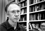 Plotmager. Den britiske  forfatter Ian  McEwan (f. 1948) snyder ikke sine læsere for en  ordentlig handling, selv om der er svære etiske spørgsmål på spil. 